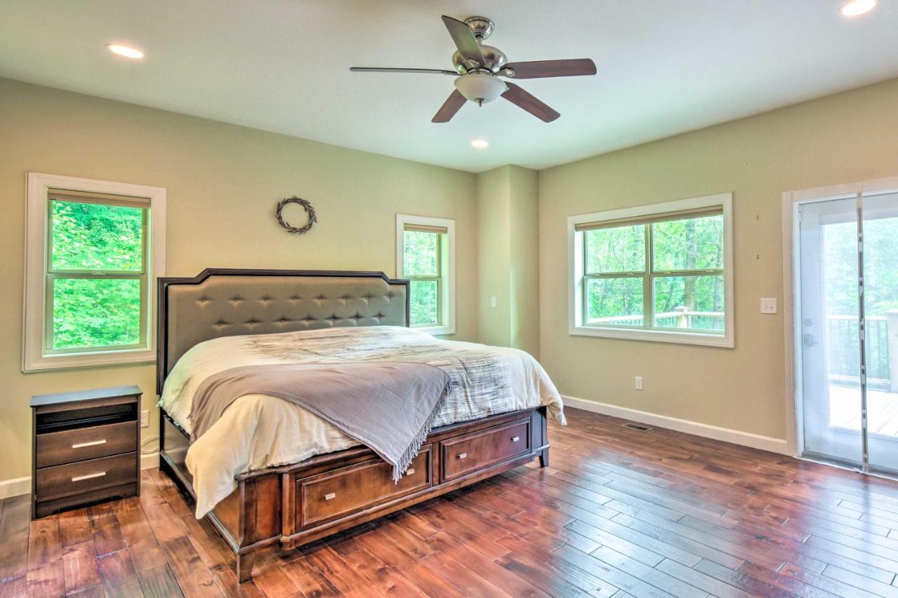 Cozy Riverside Dahlonega Home With Kayaks And Fire Pit Luaran gambar