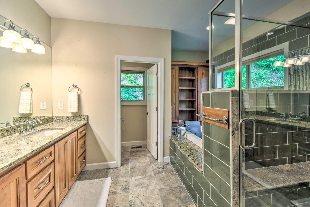 Cozy Riverside Dahlonega Home With Kayaks And Fire Pit Luaran gambar