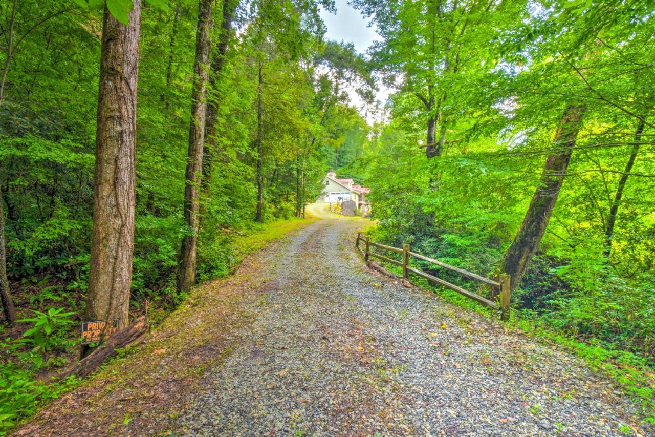 Cozy Riverside Dahlonega Home With Kayaks And Fire Pit Luaran gambar